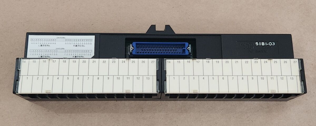 NEW* Fuji Electric AU-CW51B1-03 Terminal Block w/ Connector NEW* Fuji Electric AU-CW51B1-03 Terminal Block w/ Connector