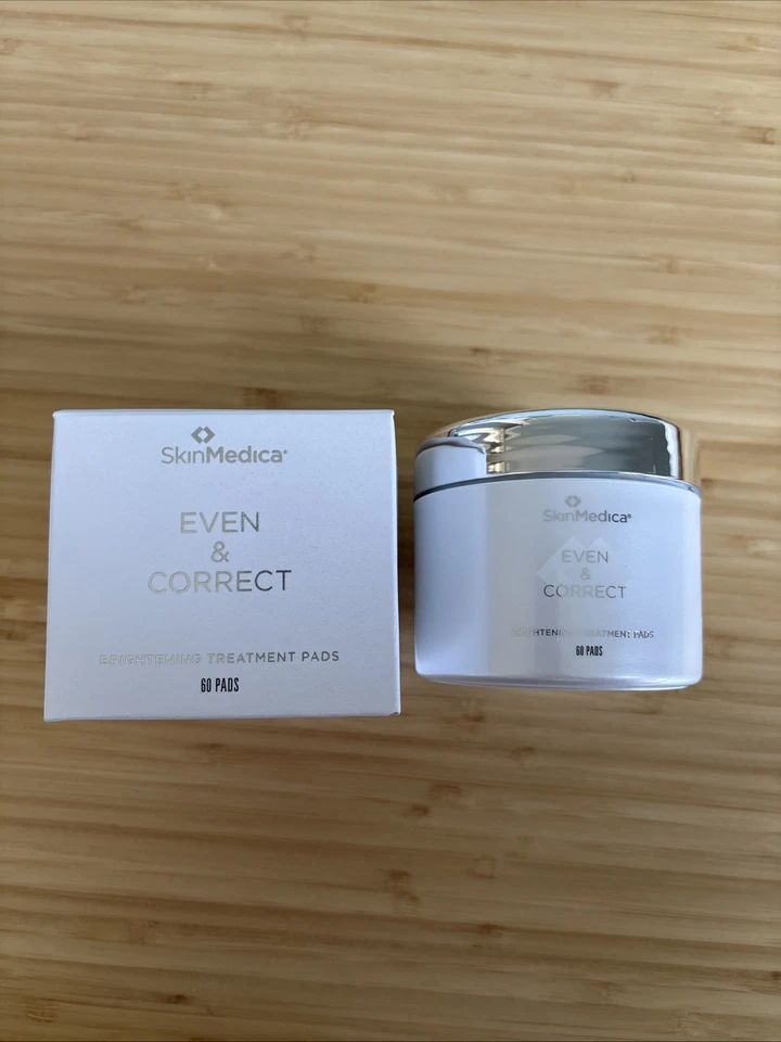 Almohadillas de tratamiento iluminadoras uniformes y correctas SkinMedica 60 tratamiento para la piel Foto 3 de 3