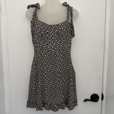 URBAN OUTFITTER Dress Womens L Jolene Geo Print Mini Black White Smocked Chic