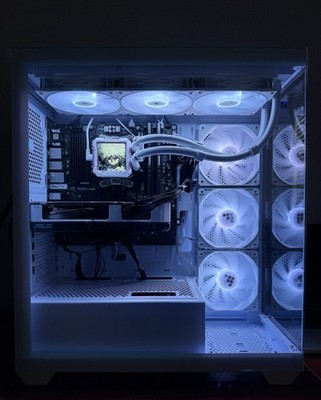 Custom DDR5 RTX 5070 Gaming PC Computer