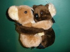 Vintage Dakin Hugging Monkeys 7" Plush SU162 