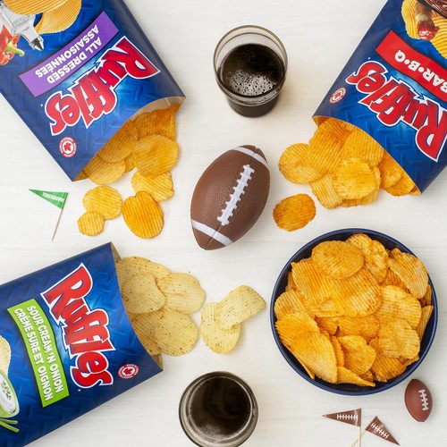 Lay's Ruffles Kartoffelchips, alle angezogen, 585g/20,6oz - Bild 3 von 5