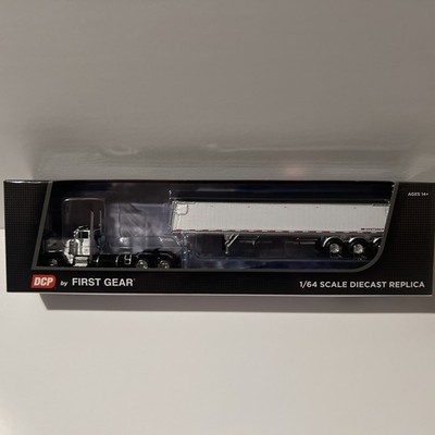 DCP 1/64 Peterbilt  379 Day Cab & Lode King Distinction Tri- Axle Hopper Trailer