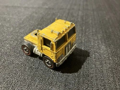 Vintage 1973 Hot Wheels Mountain Mining Redline Road King Truck  Cab Yellow