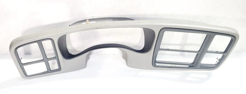2006 Chevrolet Silverado 2500 OEM Speedometer Dash Bezel - Image 4 of 4