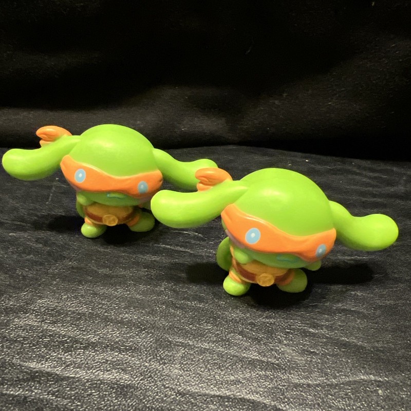  2025 TMNT Hello Kitty McDonald’s Happy Meal Toy #2 Cinnamoroll x Michelangelo
