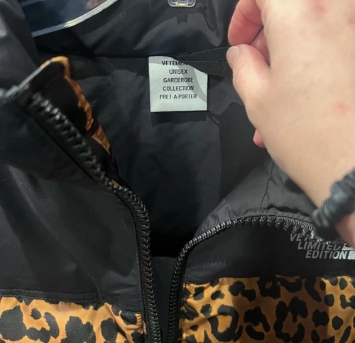 Size L Vetements Logo Limited Edition Leopard Puffer Jacket Coat Unisex image 2