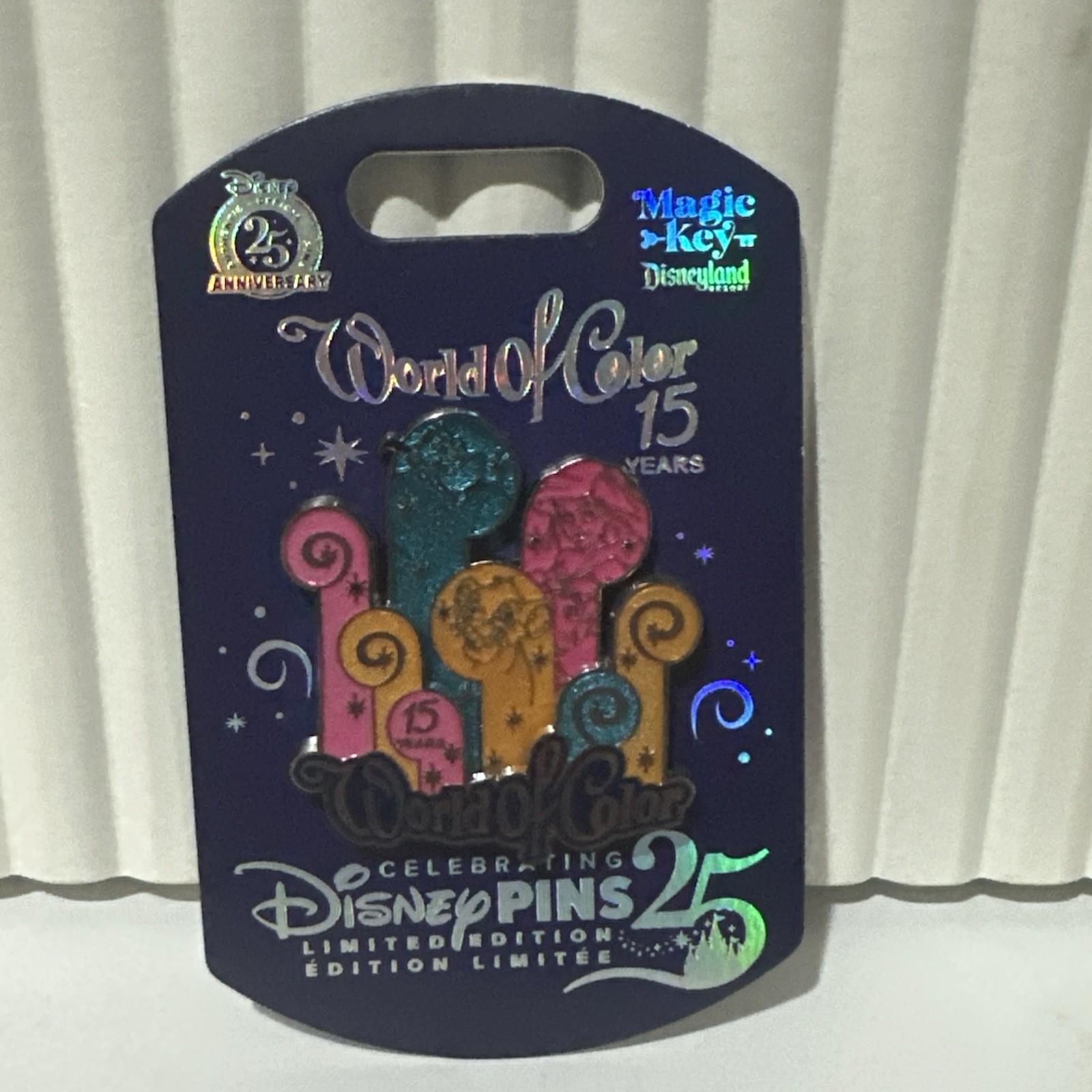 Magic Key Exclusive World of Color Fountains Limited Edition 2000 Pin Disneyland