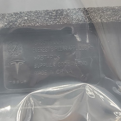 TESLA CYBERTRUCK OEM B PILLAR EXTERIOR APPLIQUE CAMERA RH PASSENGER 1848577 - Picture 7 of 10