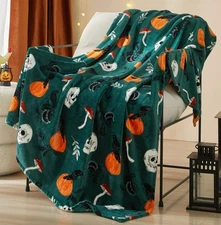 Way To Celebrate Halloween Skulls & Ravens Plush Throw Blanket 50" x 60" Green