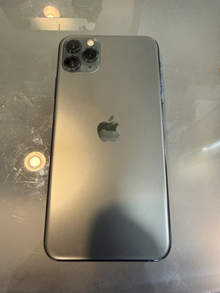 Apple iPhone 11 Pro MAX 64GB VERDE Grado A. - Immagine 2 di 4