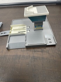 Micro Machines Hiways: Big Daddy's Drag Strip  Gas Station 1996 INCOMPLETE