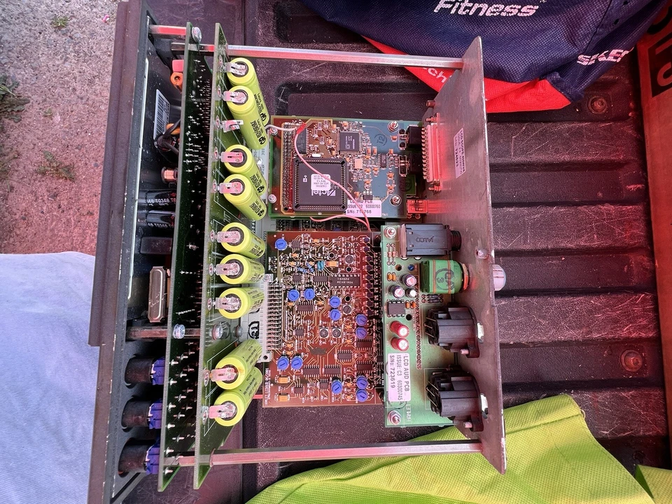 Monitor vectorial de forma de onda HD/SD multiformato Hamlet sin probar LCD versión E Foto 3 de 3