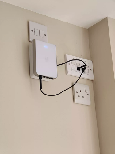 UniFi U6-IW U6 In Wall AP Surface Mount Junction Box Enclosure Bracket - Picture 2 of 4