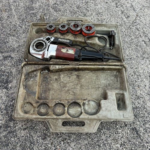 Ridgid 600 Handheld Electric Pipe Threader Threading Machine W Clamp, Dies, Case - Picture 14 of 22