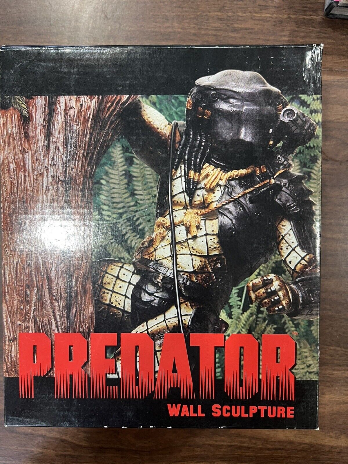 Predator Wall Sculpture By Diamond Select Toys Limited To 2000 Pieces Wi Box Coa