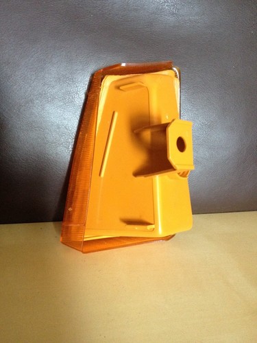 Indicatore anteriore Vauxhall Astra MKII Ambra RH 84-91 OPEL KADETT E OE n. 1226041 - Foto 3 di 4