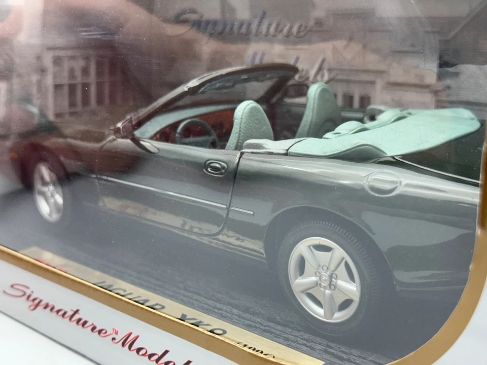 Jaguar XK8 1996 Signature Models escala 1:18, verde, excelente, en caja Foto 3 de 4