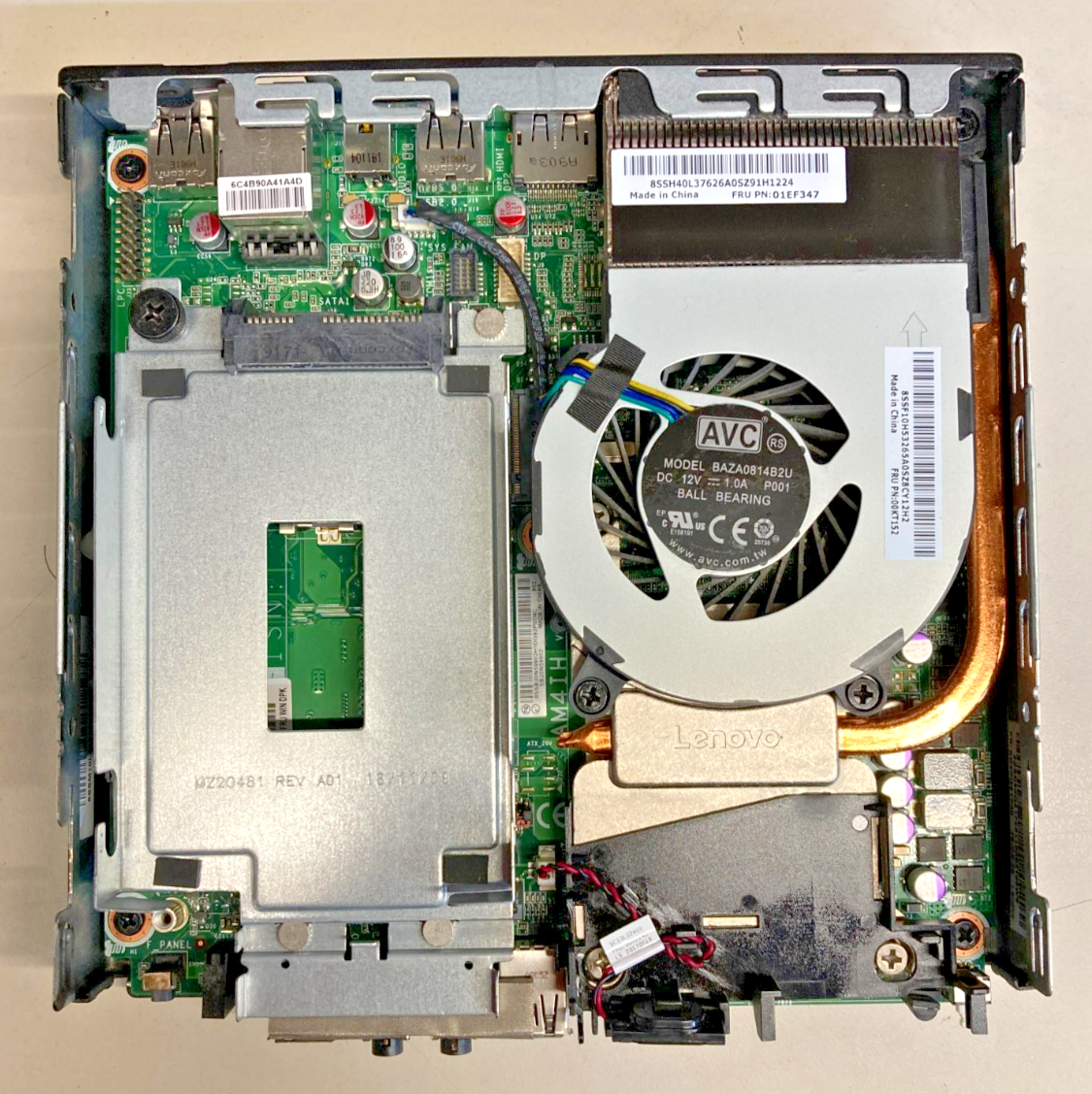 Lenovo ThinkCentre M715q AMD Ryzen 3 2200GE 8GB 240GB SSD Windows