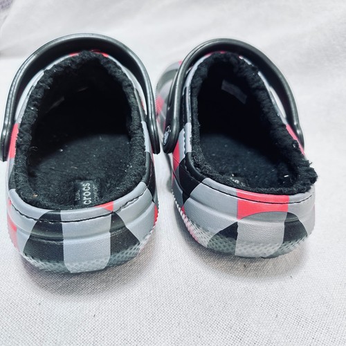 Crocs Classic Fur Lined Plaid Fleece Clog Grey Red Black Size Mens 8 Womens 7 - Picture 4 of 9