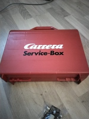 Carrera Service Box Koffer rot mit Ersatzteile Carrera Evolution und BMW Chassis