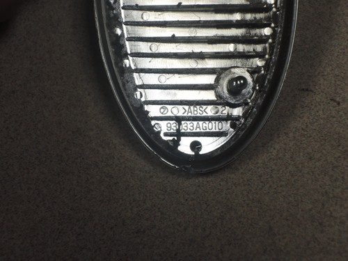 08-09 Subaru Legacy Rear Emblem 93033AG010 OEM - Picture 3 of 3