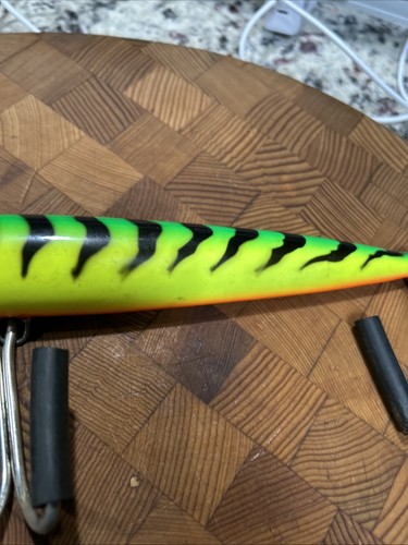 Set of Two RAPALA Magnum 9” & 12” - Picture 4 of 10