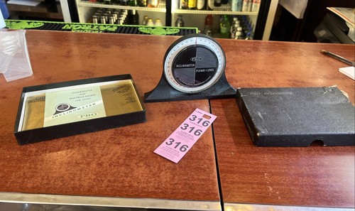 Vintage Pro Inclinometer Plumb & Level Made In U.S.A. Model 900 And Box