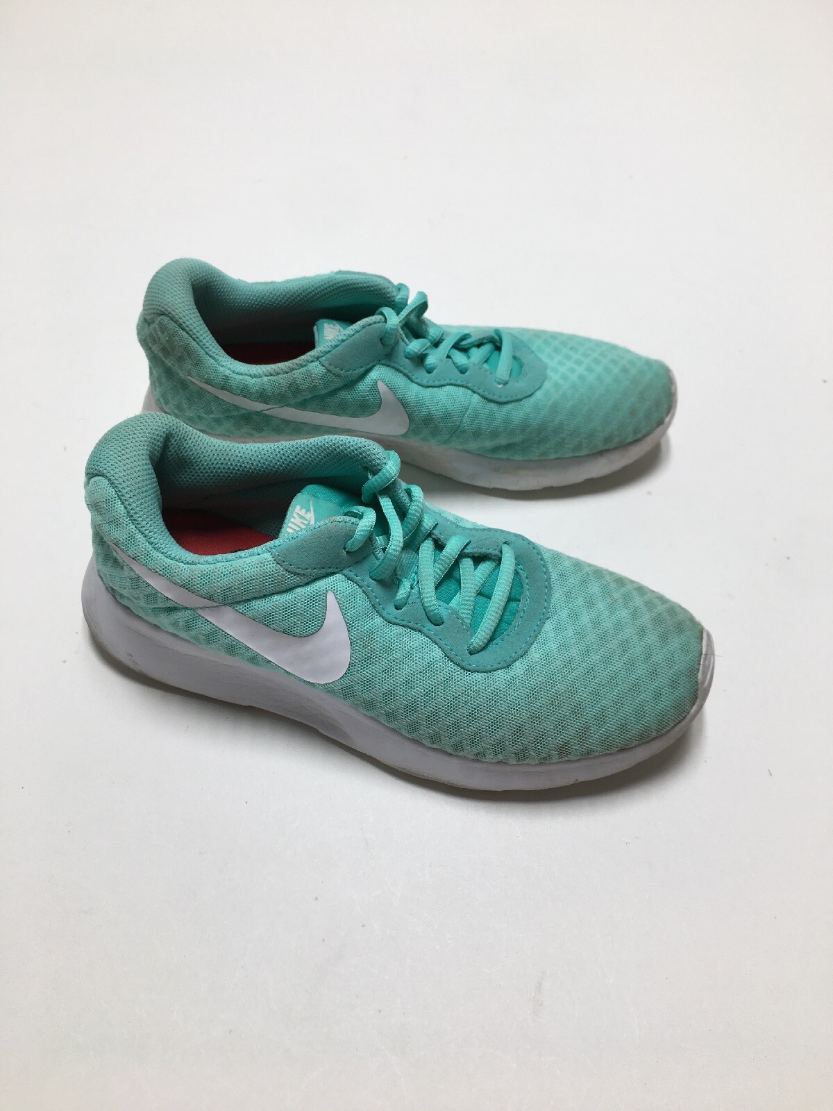 nike tanjun aluminum