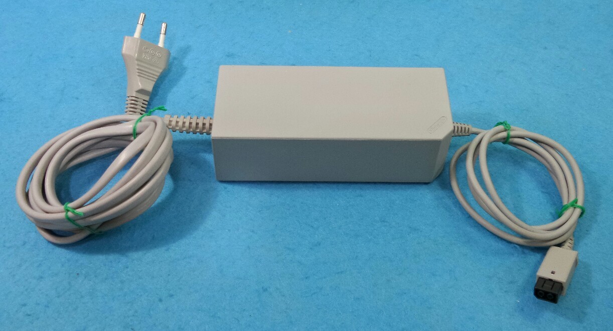 ADAPTADOR DE CORRIENTE NINTENDO WII GENUINE ORIGINAL FUENTE ALIMENTACION WII