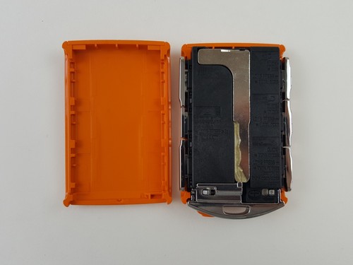 FOR PARTS ONLY ORIGINAL VOLVO OE SMART KEY LESS ENTRY REMOTE ORANGE BLACK LOGO - Picture 13 of 17