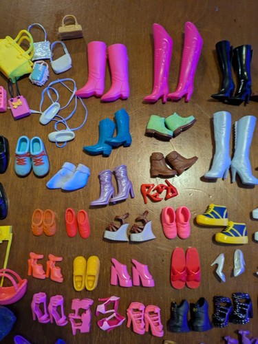Vintage Barbie Shoes, Bags, Walkman, Hangers, Hat Bundle X75pairs Shoes - Picture 3 of 10