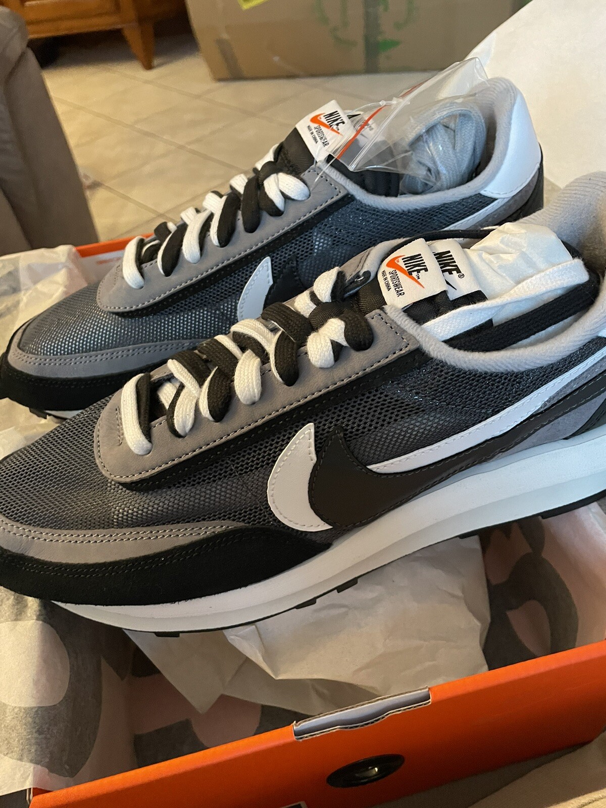 SACAI X NIKE Nike Ldwaffle SACAI Black white 45EU 10UK