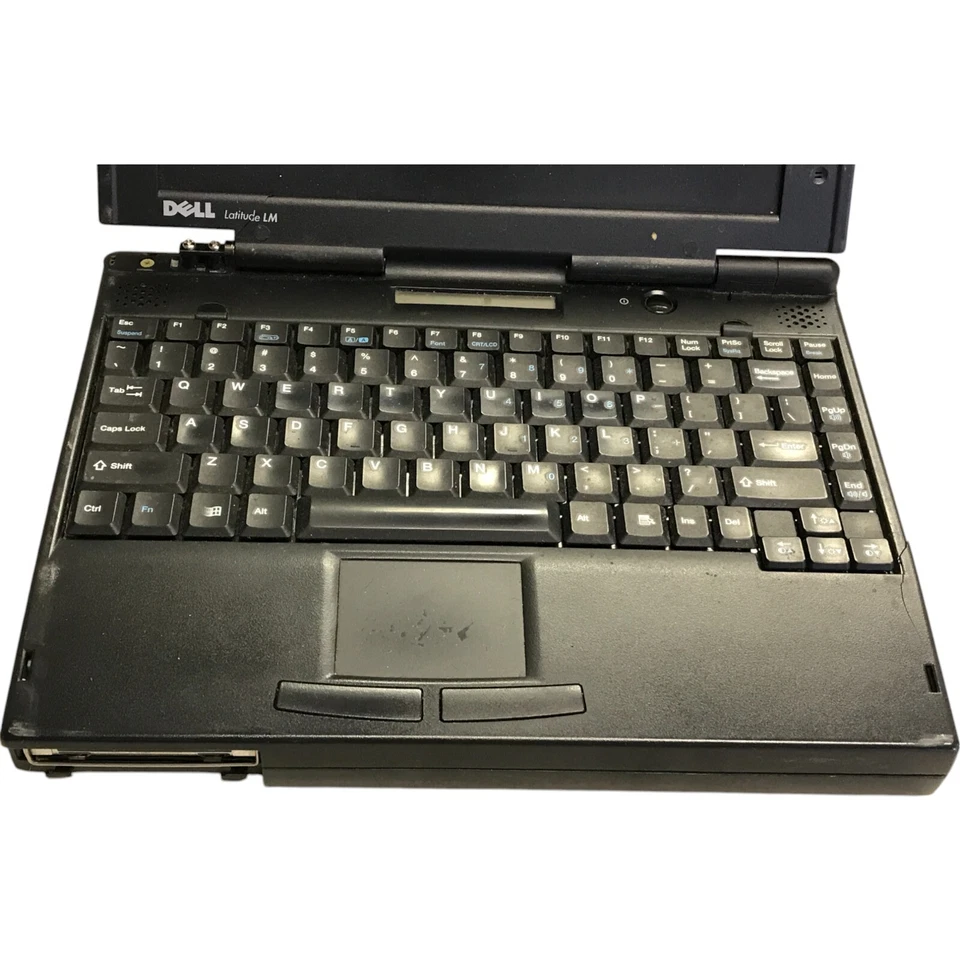 Laptop Dell Latitude LM Procesador Intel Core Pentium Negra Microsoft Windows 95 Foto 3 de 4