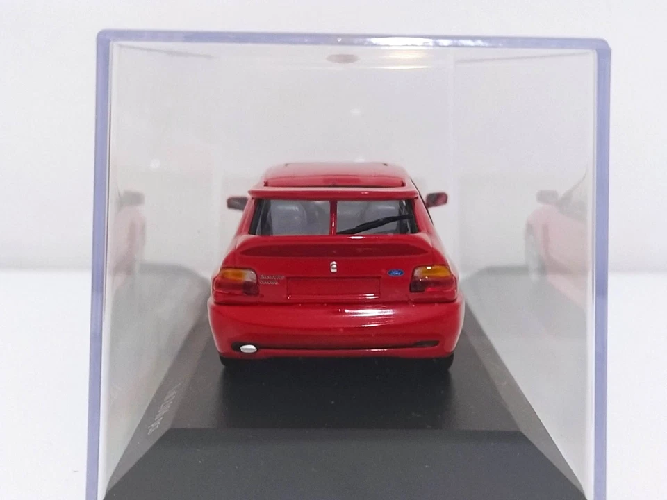 Ford Escort Cosworth - Minichamps 1:43 GM Shop - Immagine 4 di 4