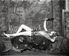 Ziegfeld Follies Flapper Girl - Vintage 1910-1930 &ndash; Glamour -  8X10 Photo