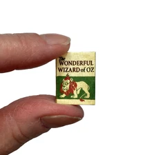 THE WONDERFUL WIZARD OF OZ 1:12 Scale Miniature Readable Illustrated Book Baum