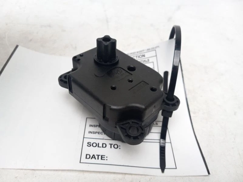 2011-2017 BUICK REGAL AIR FLAP MOTOR HEATER ACTUATOR - Image 2 of 4