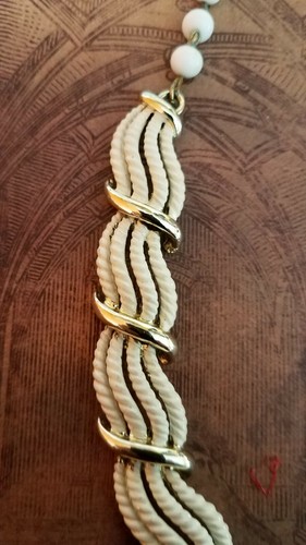 Vintage Coro Gold Tone and White Enamel Necklace - Picture 2 of 5
