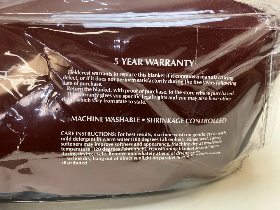 Vtg Fieldcrest Touch Of Class Navy Blue 100% Acrylic Satin Trim Twin Blanket - Image 4 of 4