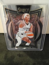Select 25 WNBA Basketball #68 DiJonai Carrington : Concourse