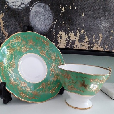 Hammersley & Co Bone China Tasse und Untertasse grün mit Golddekor 5503