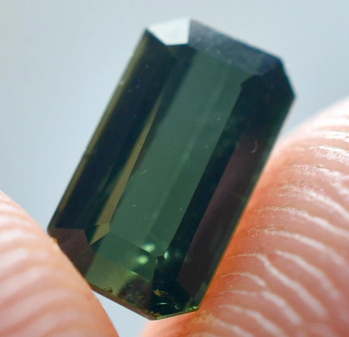01.30 CT Wonderful Transparent Natural Green Tourmaline Cut Gemstone @Afghan - Picture 4 of 8