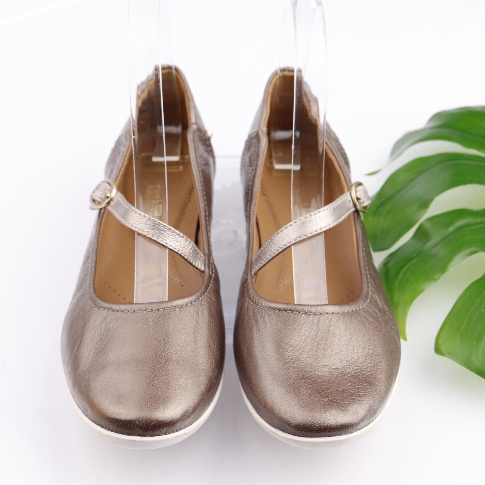 Clarks Women's Helina-Amo Mary-Jane Shoe Size 6 W… - image 4