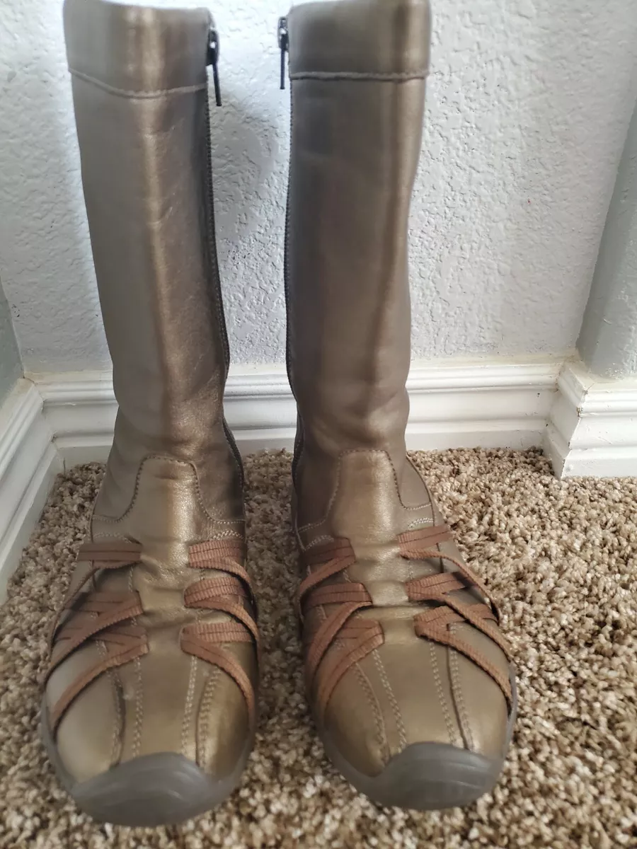 Sporty booties sale