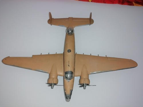 Airfix? Lockheed Hudson assemblato vintage no box - Foto 10 di 14