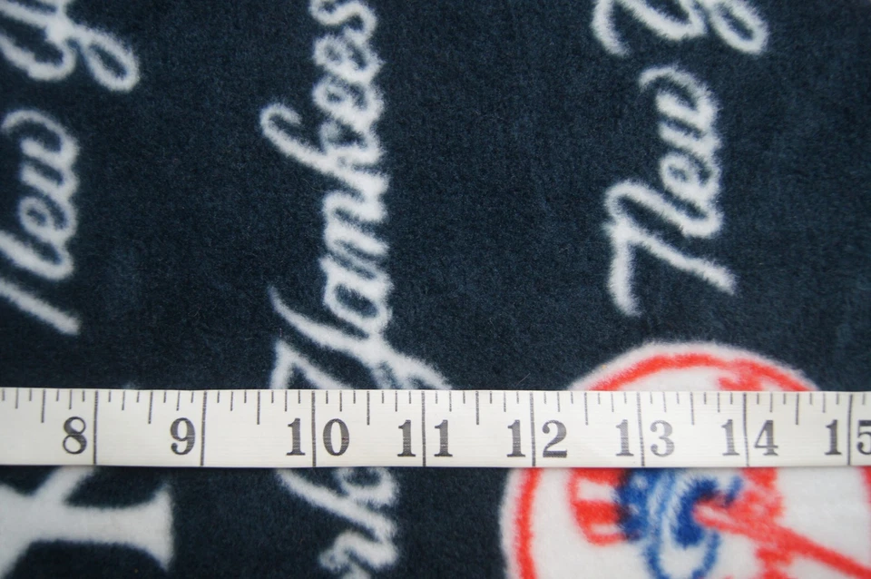 Tela polar de béisbol Yankee's de 1+ yarda 40" X 60" Foto 2 de 2