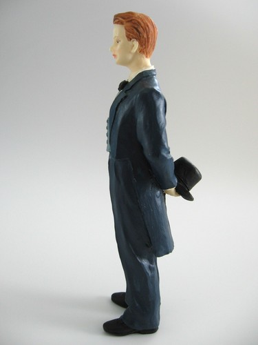VINTAGE HANDWERKLICHES FLAIR GENTLEMAN MANN MIT TOP MÜTZE HARZPUPPE 1:12 - Bild 5 von 5