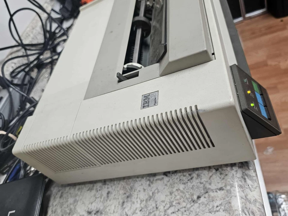 Vintage Retro Clean IBM ProPrinter I Dot Matrix Printer PN 4201-001 Powers Feeds - Image 2 of 4