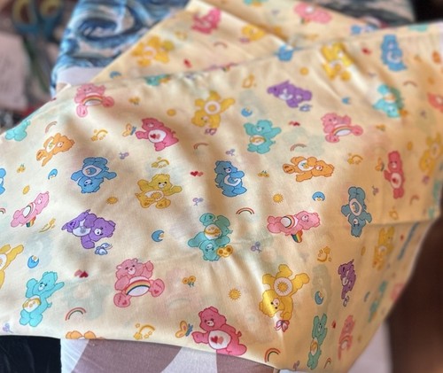 Care Bears Baumwollstoff 2004 45"x2 Yds 29 Zoll gelb rosa blau HELL & SONNIG - Bild 9 von 18